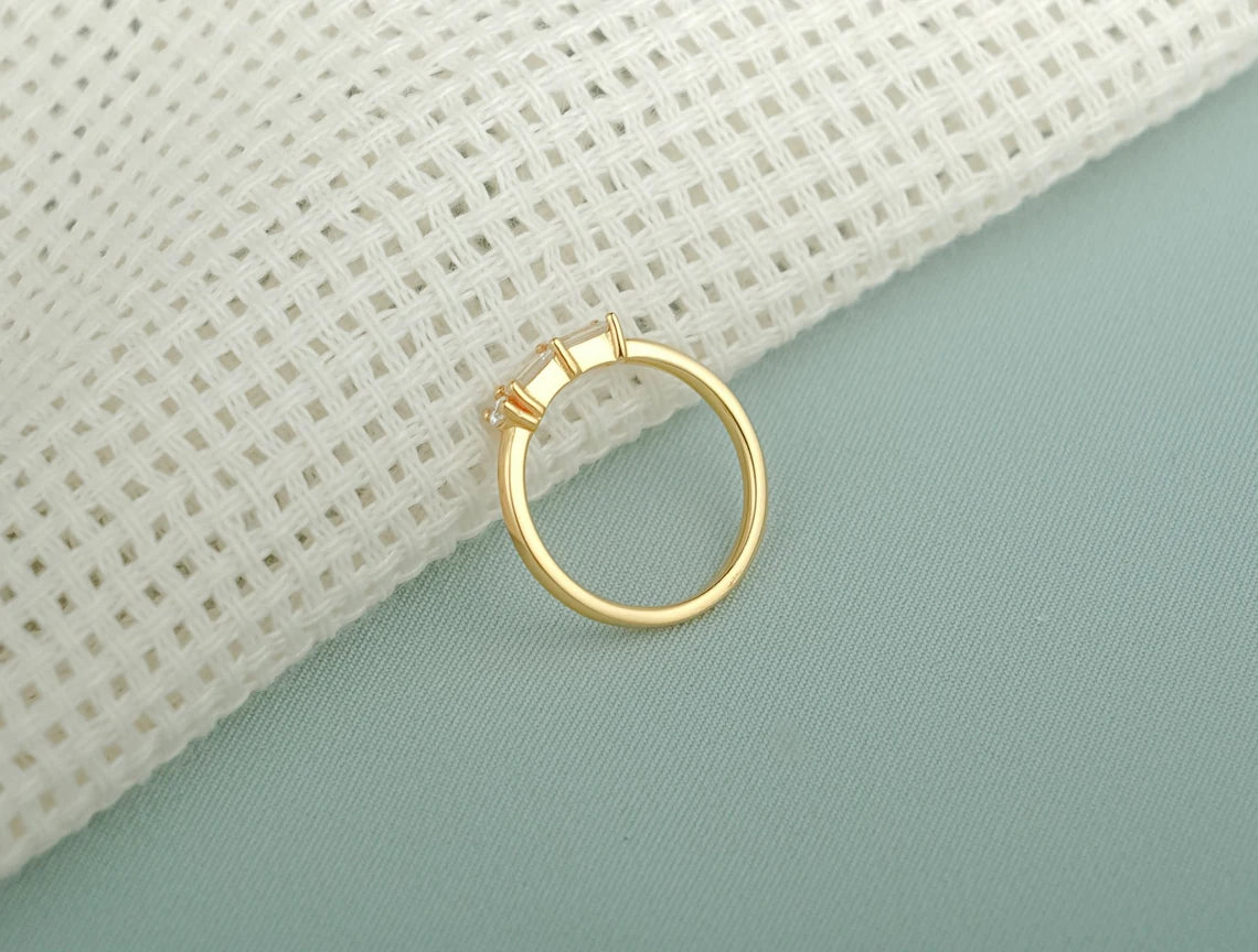 Anniversary ring for her