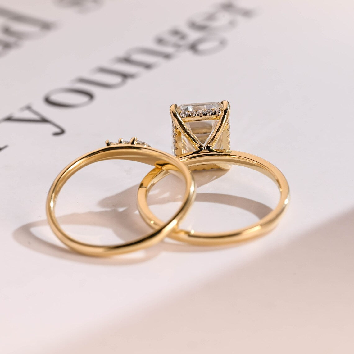 Yellow gold engagement ring set