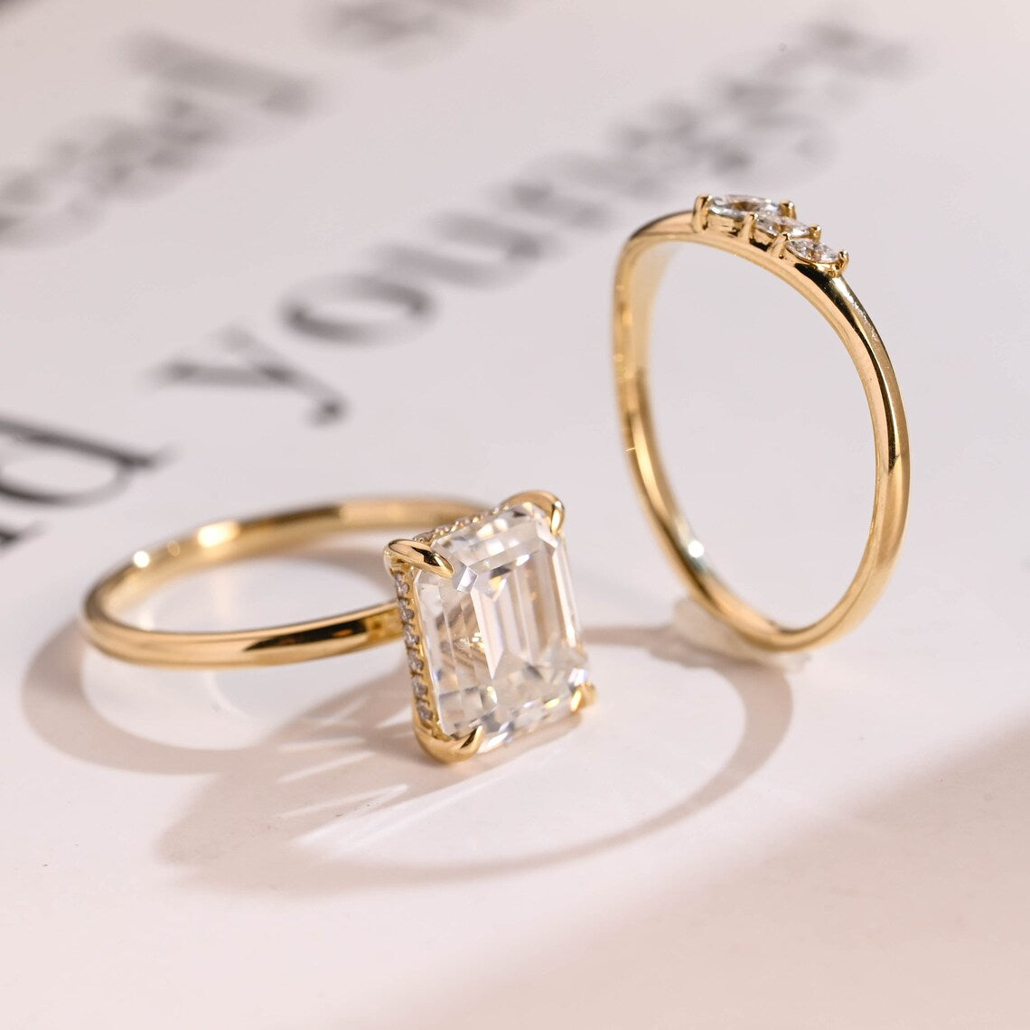 Straight shank wedding ring