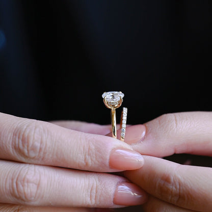 Proposal ring for her