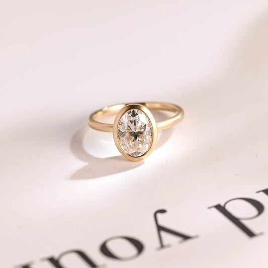 oval moissanite ring 