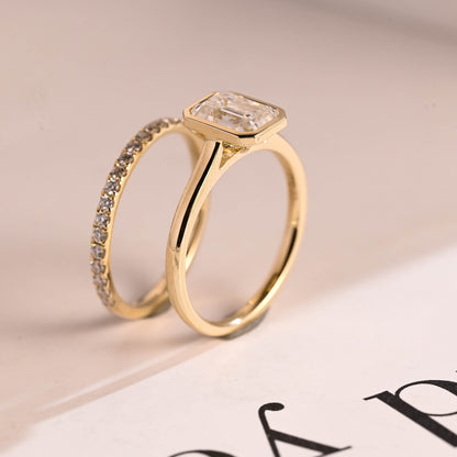 Bezel setting diamond ring