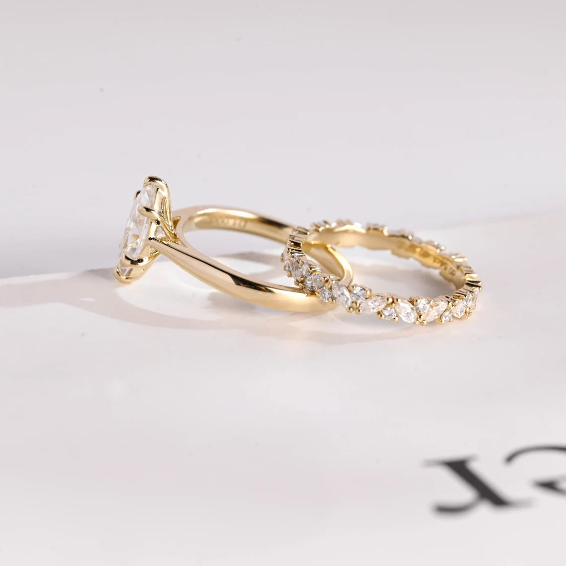 Yellow gold ring set