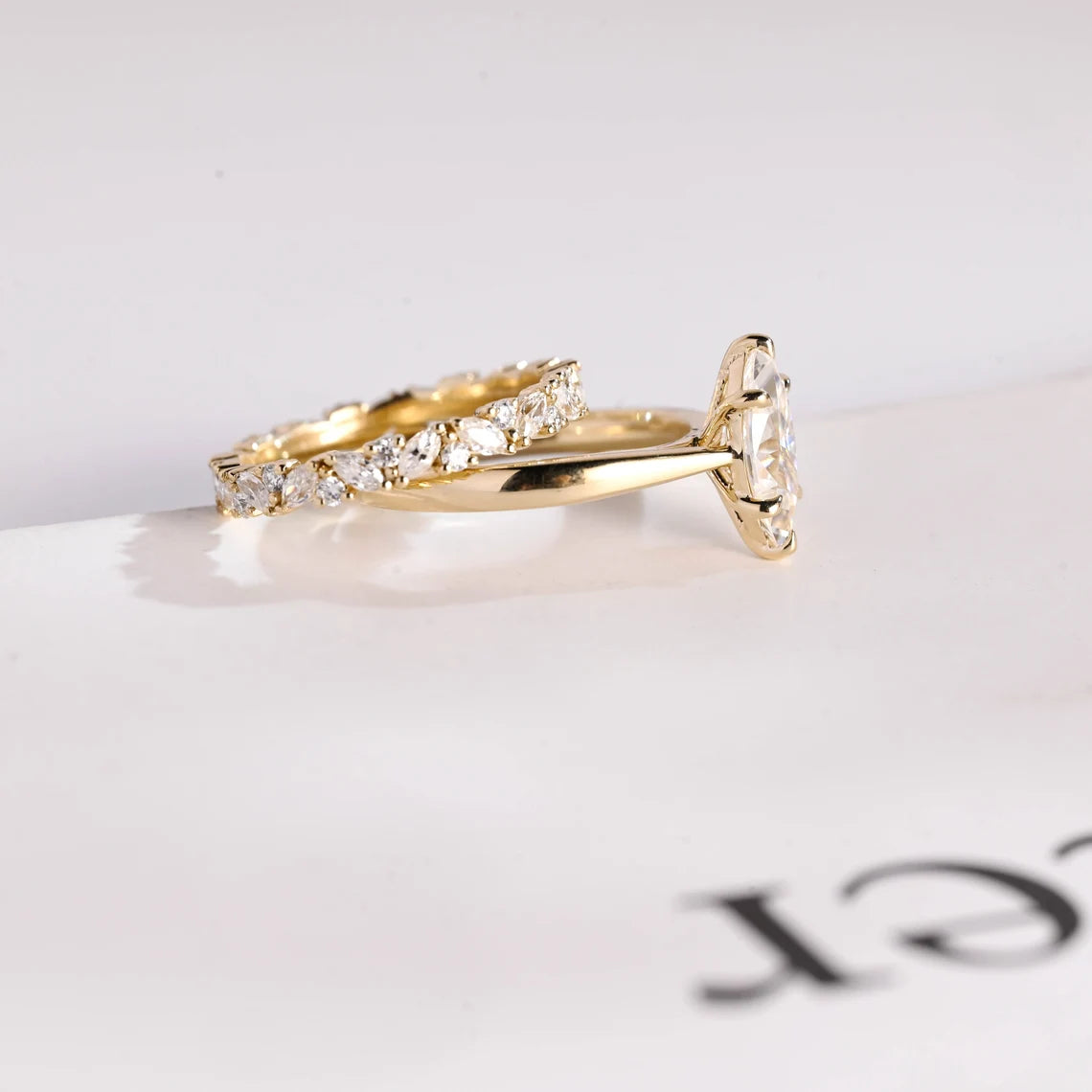 Engagement ring set