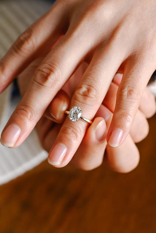 oval diamond ring,
