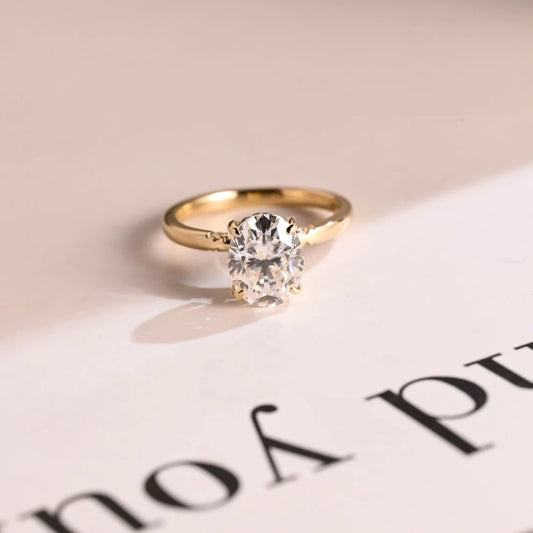 oval diamond ring,
