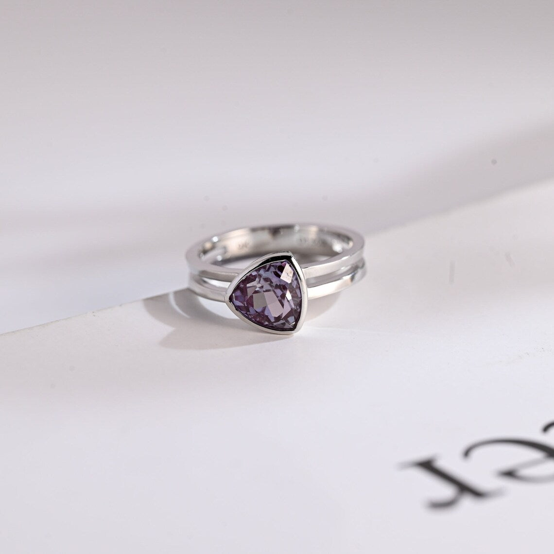Modern wedding ring