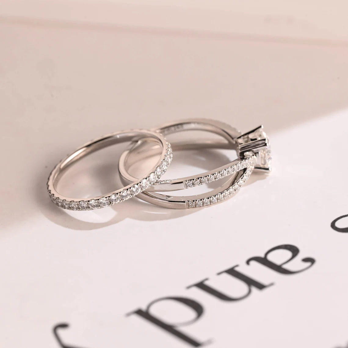 Luxury engagement ring set