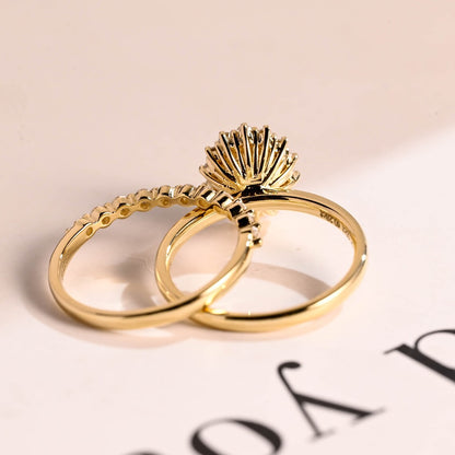 Matching wedding band set