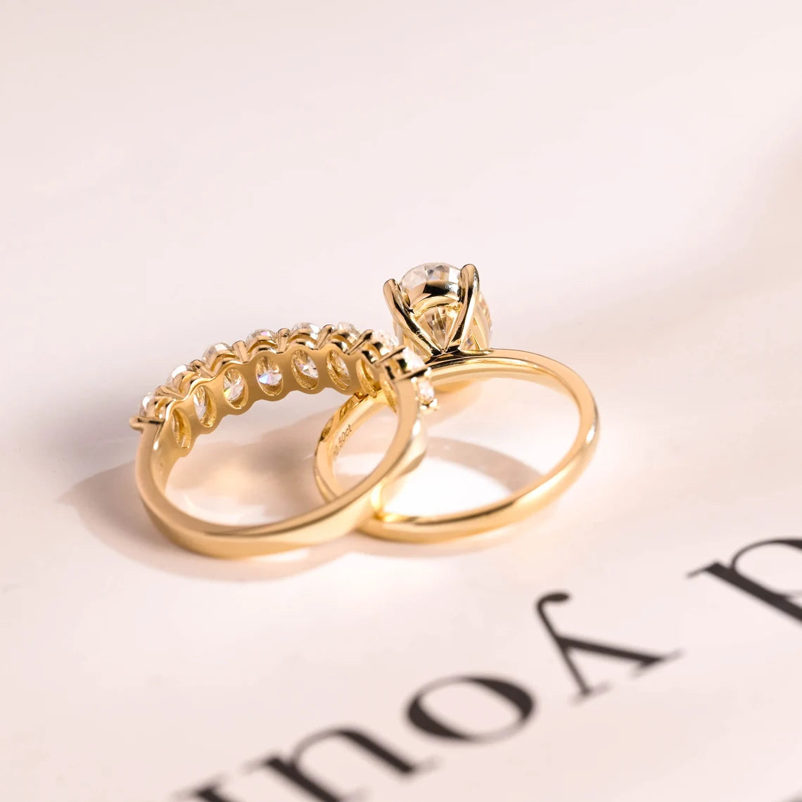 Matching wedding band set