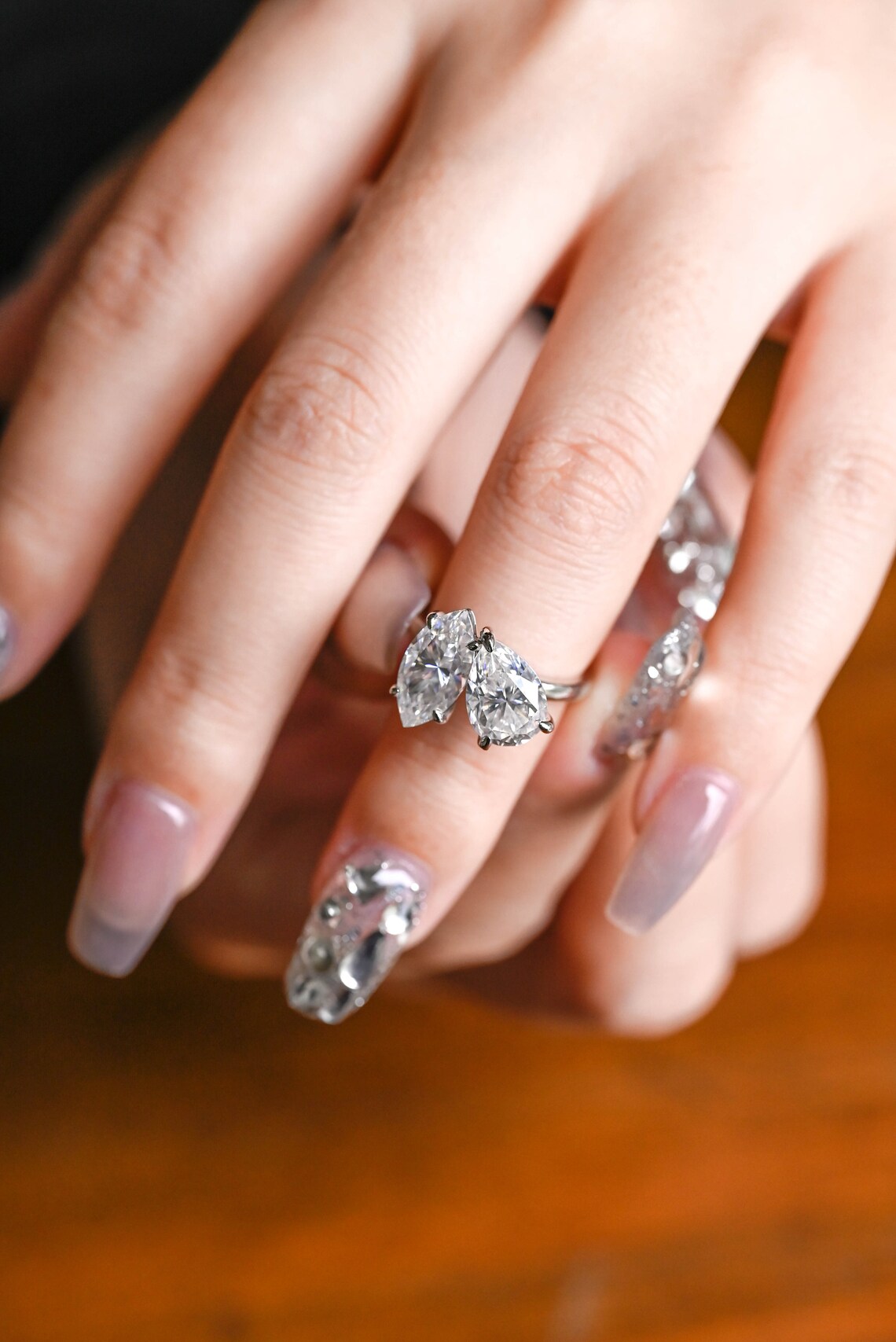 White gold toi et moi ring