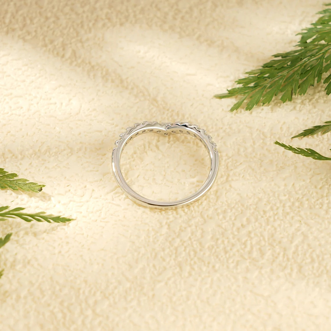 Solid gold curved ring