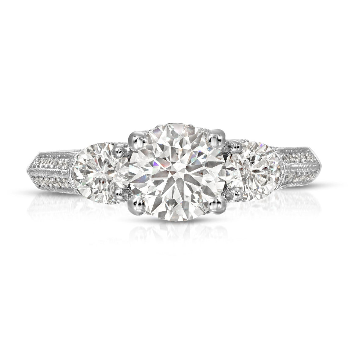 Heirloom style wedding ring