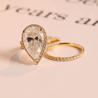 Pear cut moissanite ring