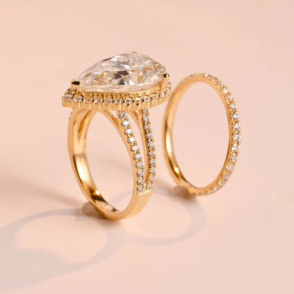 Moissanite halo ring