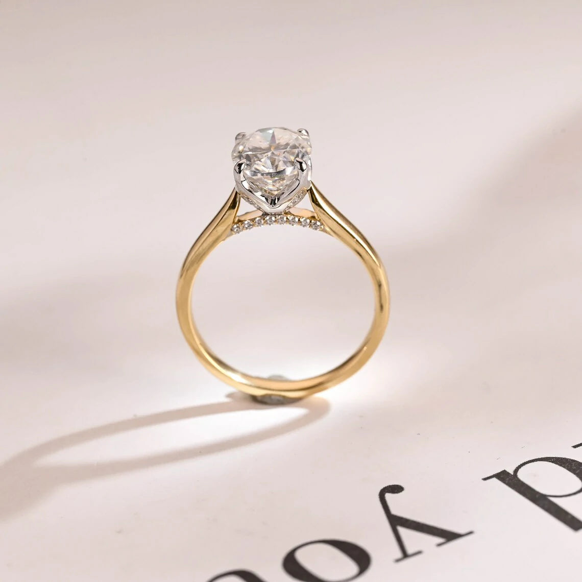 Oval Cut Engagement Ring