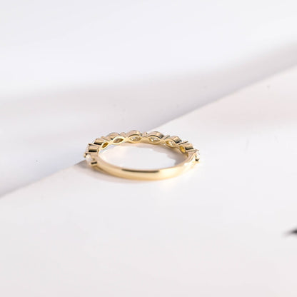 Luxury moissanite ring