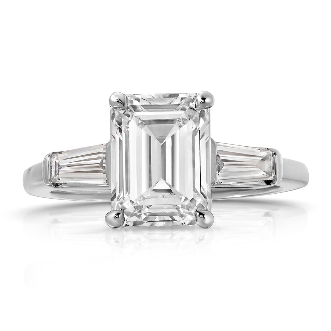 White gold solitaire ring