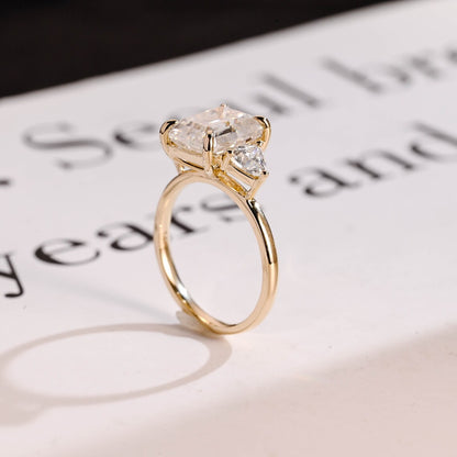 Yellow gold engagement ring