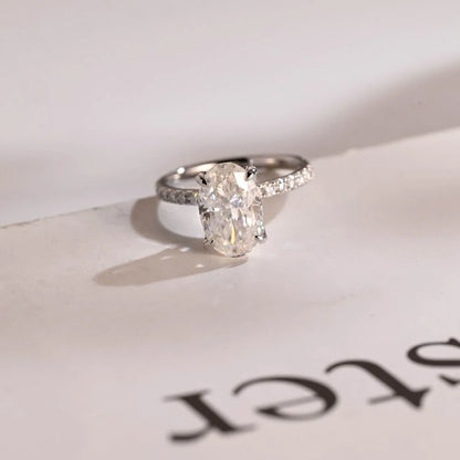 oval moissanite ring