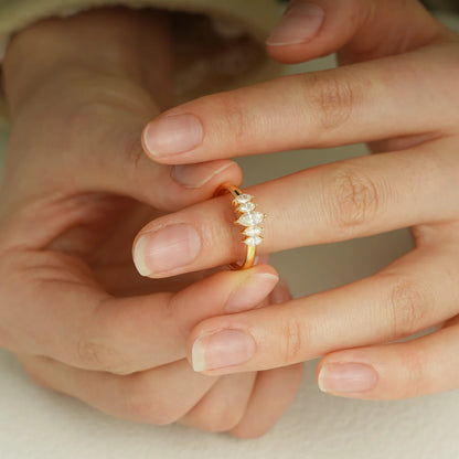Bridal stacking band
