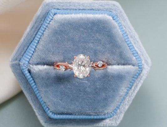 Oval Cut Moissanite Ring