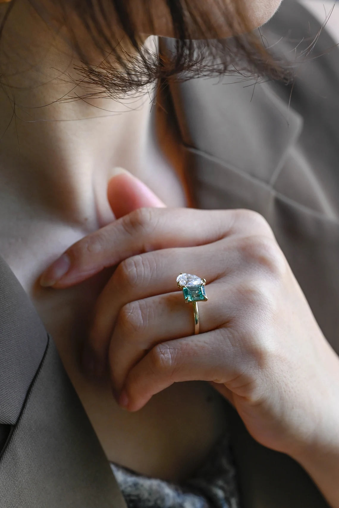 Romantic ring gift for her