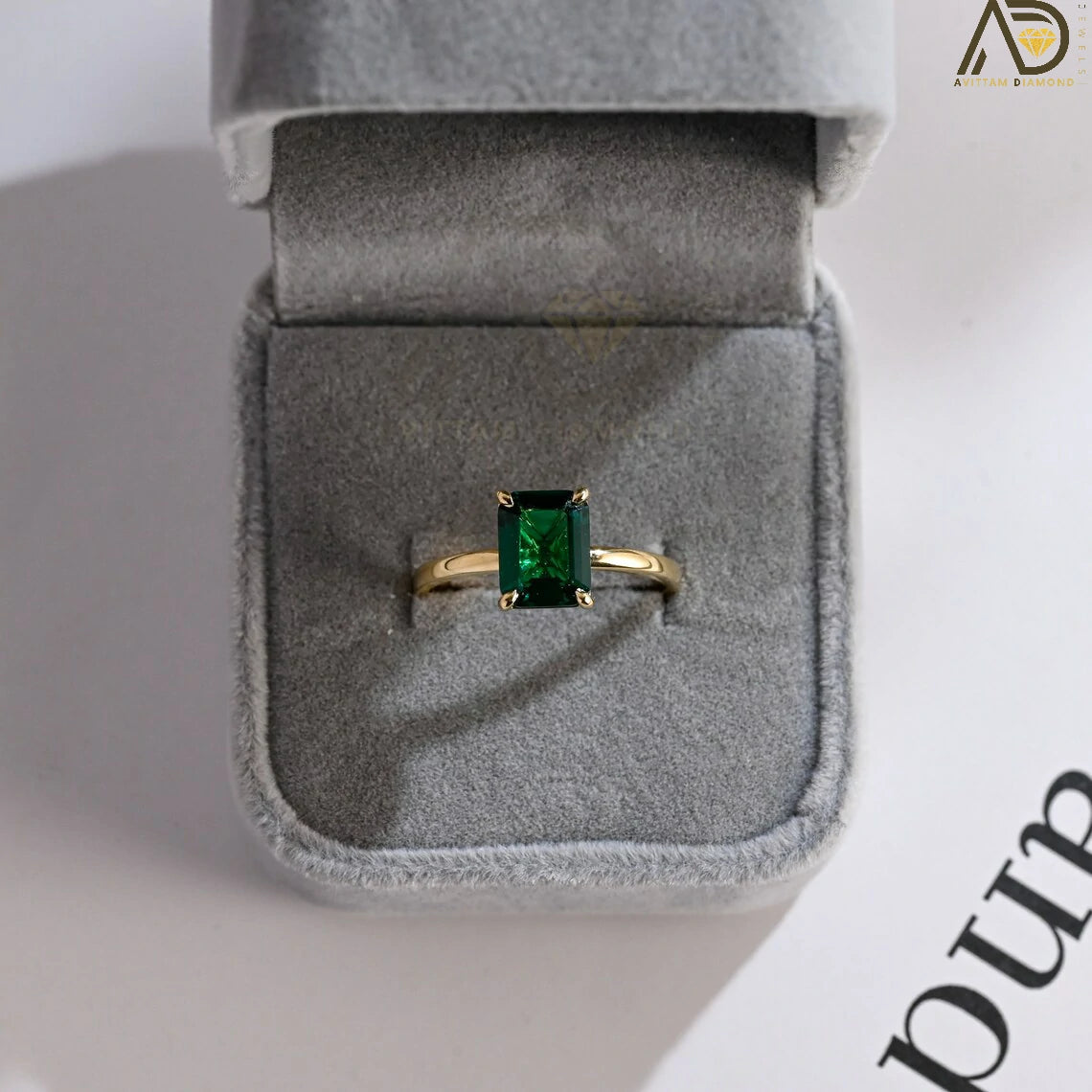 Dazzling Emerald Anniversary Gift | Chic Minimalist Engagement Band | Timeless Emerald Engagement Ring 