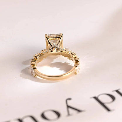 Radiant Ring for Women | Anniversary Sparkle | Gift of Gold

