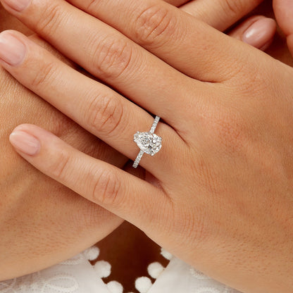 Pear cut diamond ring | pear shaped engagement ring | pear cut ring