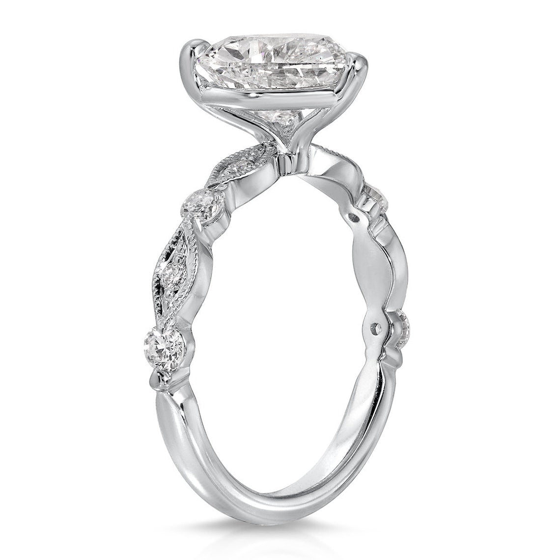 Romantic proposal ring for her