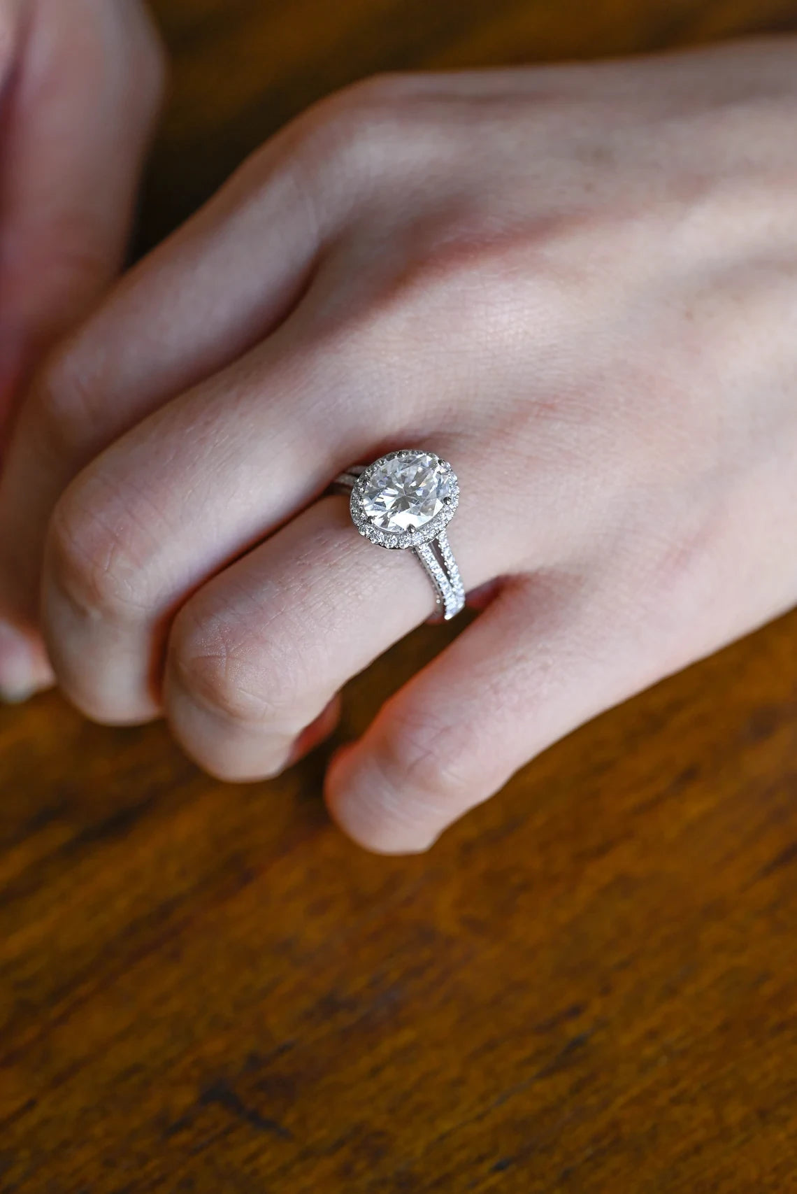 Sparkling Moissanite Ring