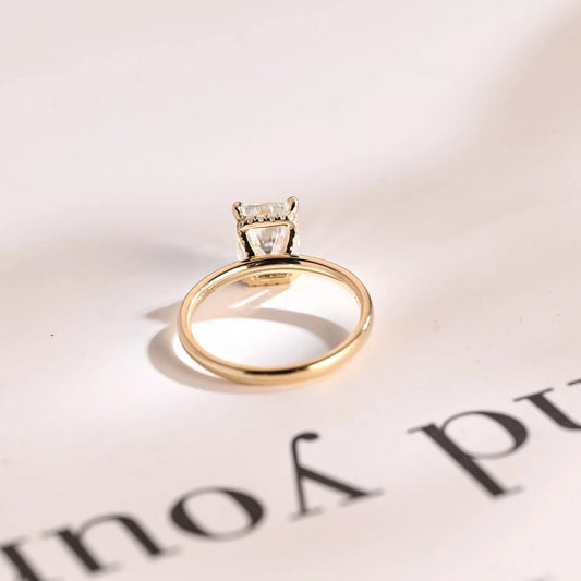 Radiant Cut Glow | Hidden Halo Shine | 18K Gold Gift

