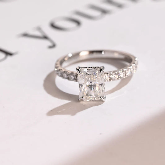 Radiant Halo Glow | Pavé Band Spark | Solid Gold Beauty

