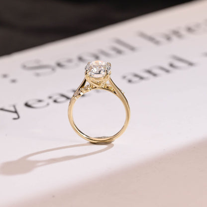 moissanite ring for her