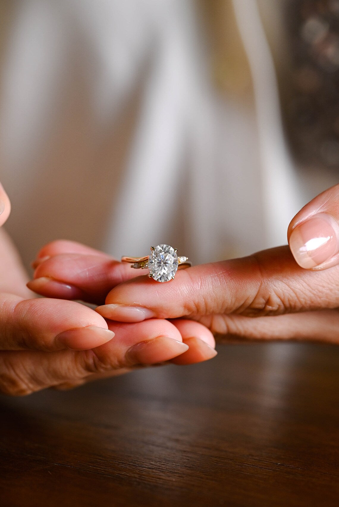 oval cut engagement ring