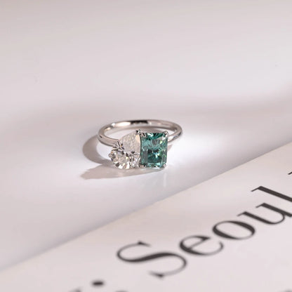 Two stone engagement ring