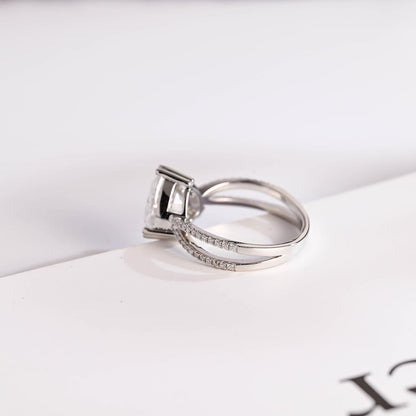 Proposal ring for her