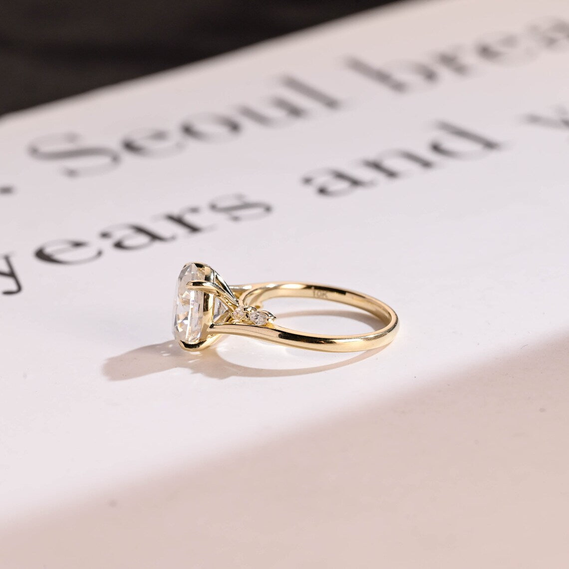 side accent diamond ring