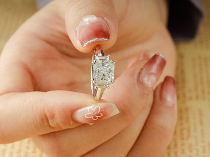 Elegant proposal ring