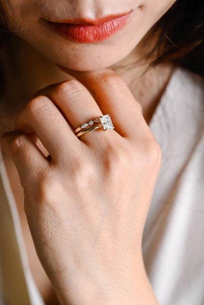 Wedding ring set for her