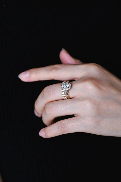 Proposal ring for her