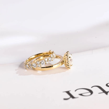 Classic engagement ring set