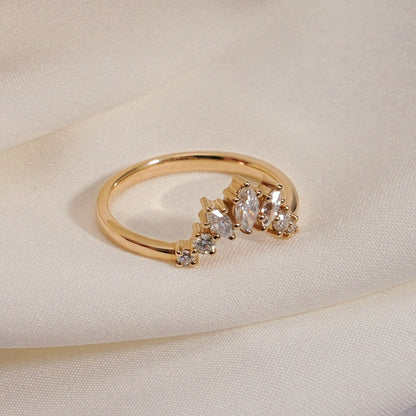 Cluster diamond enhancer band