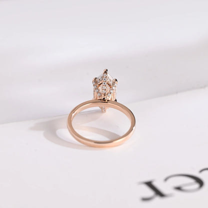 Women engagement ring