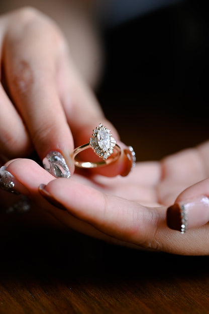 Luxury moissanite ring