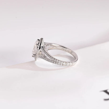 Vintage style halo ring