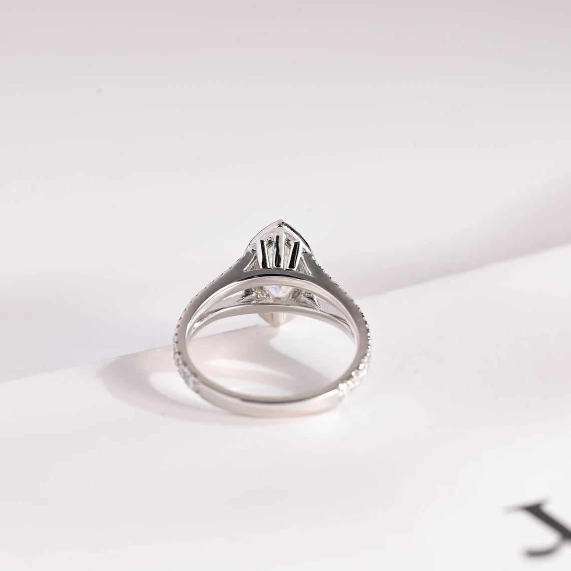 Prong-set bridal ring