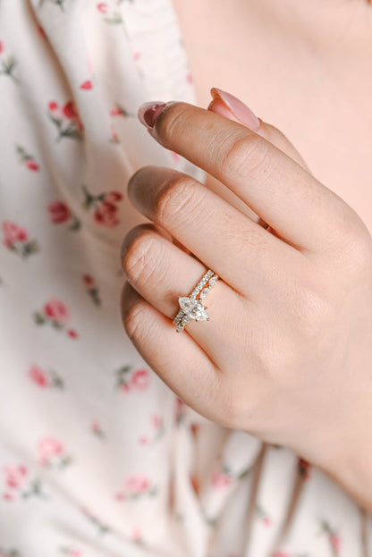 Anniversary ring set