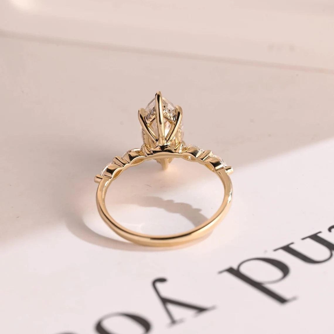 Unique proposal ring